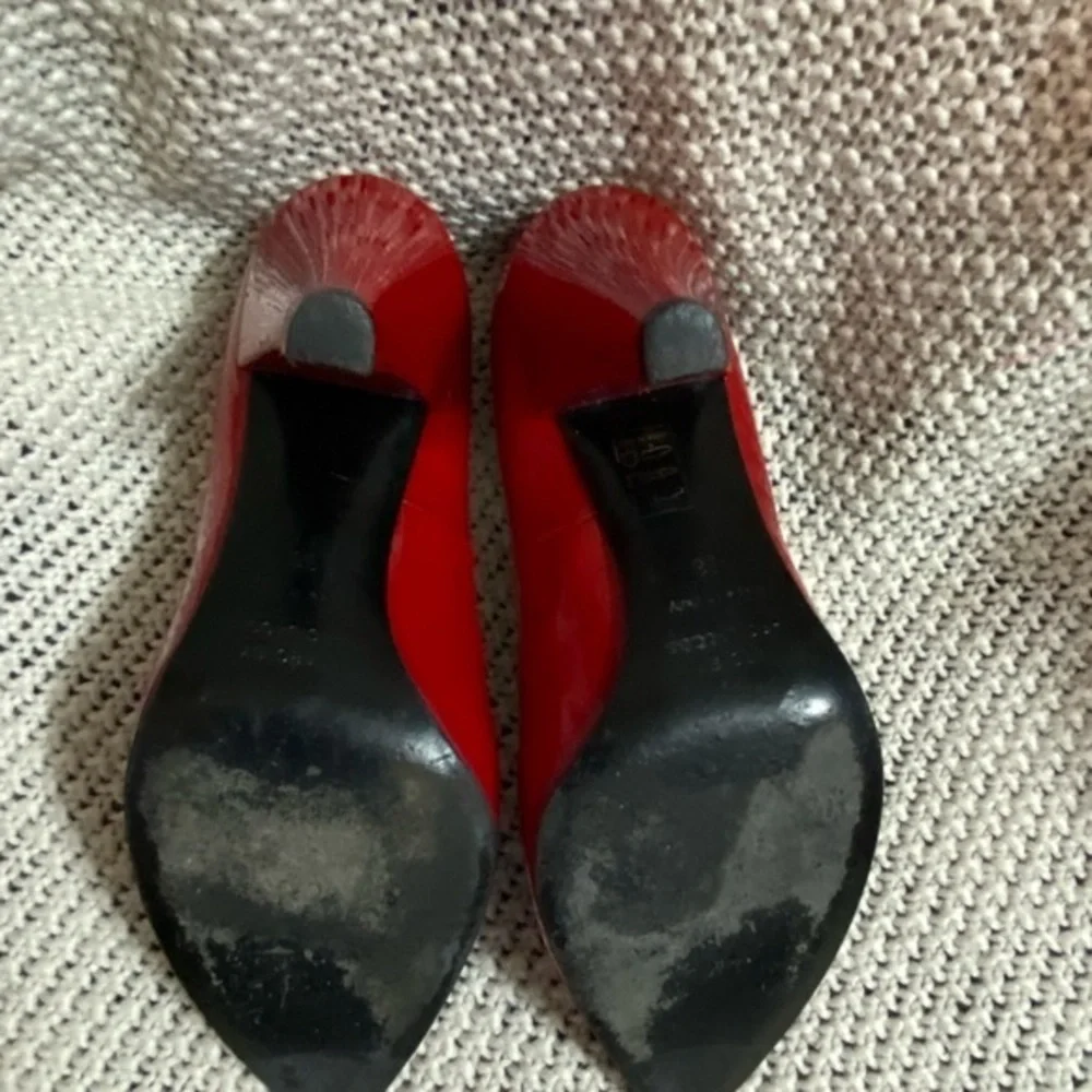 Marc By Marc Jacob’s Red‎ Patent Leather Heel, Size 38 (7.5)